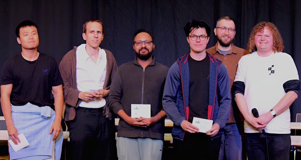 vlnr. Yi Liu, Hagen Poetsch, Upadhyaya Anwesh, Lennart Schröder, Alexander Bagrationi, Schiedsrichter Stephan Baumann